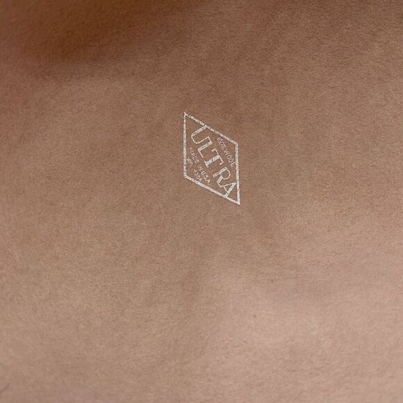 Vintage Mr. John Classic 100% wool hat with feather plume. - Picture 4 of 8